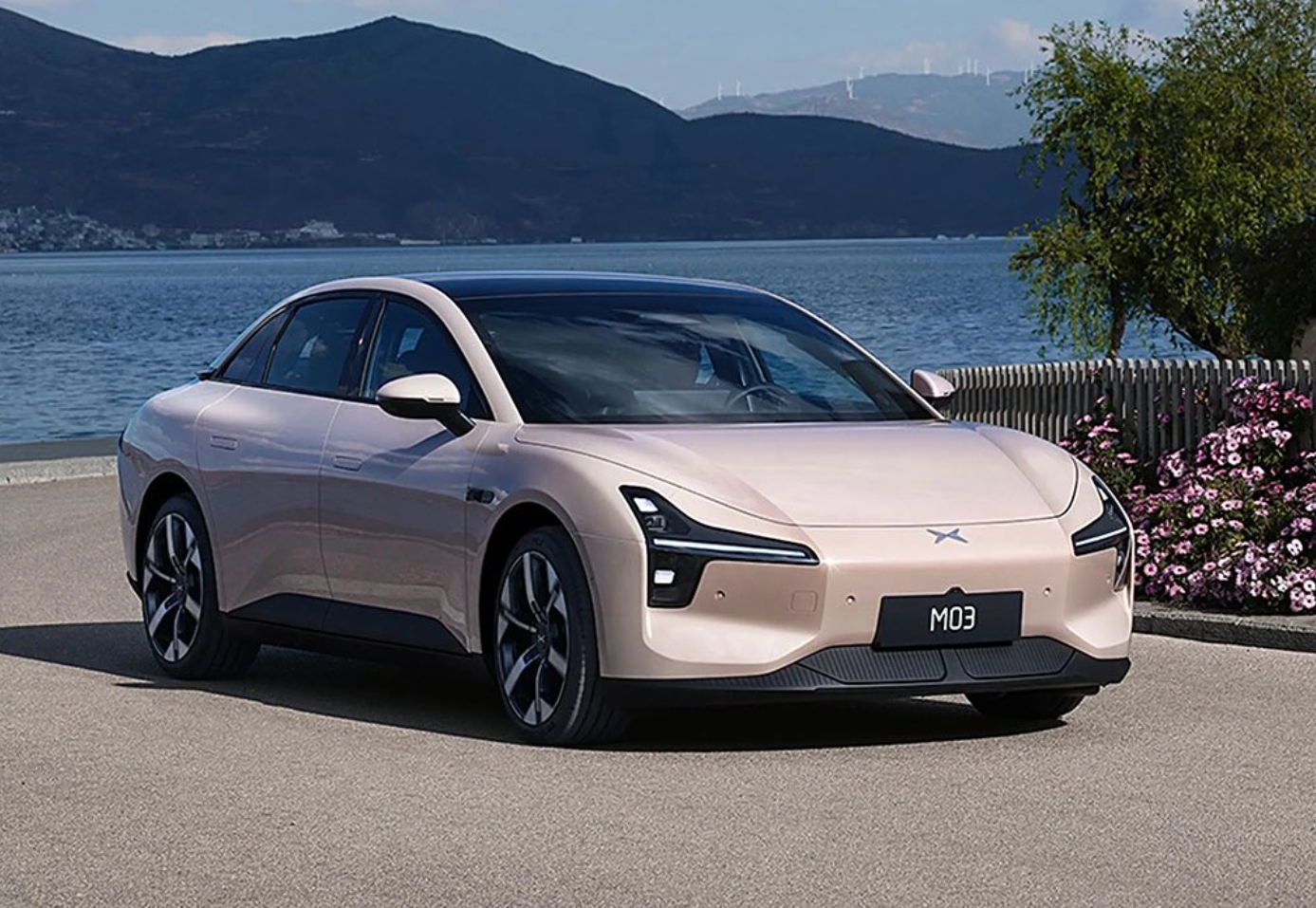 中国人保携手西安盛世华旗小鹏汽车购车嘉年华